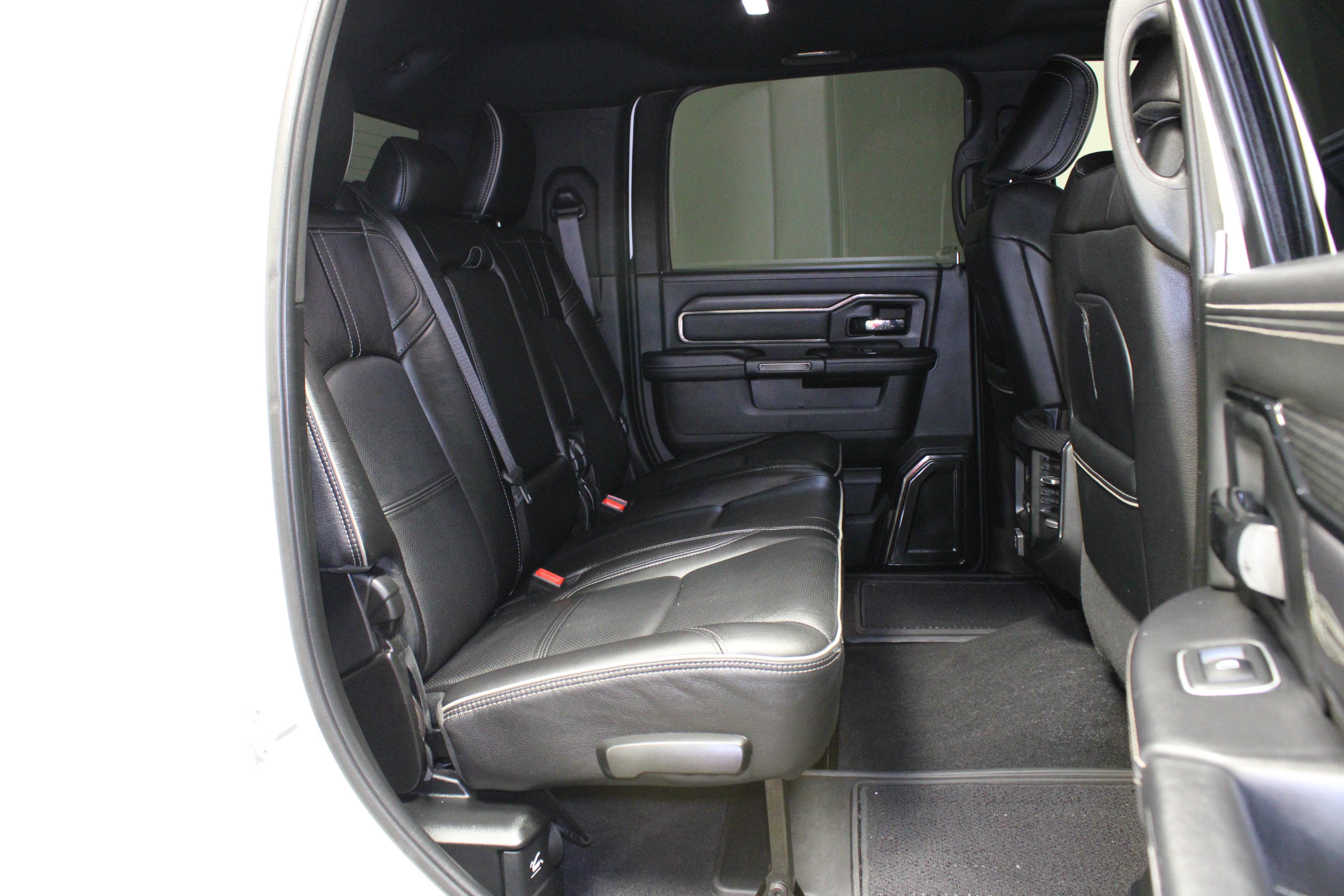 Used 2024 RAM 2500 Limited AWD/4WD image 14