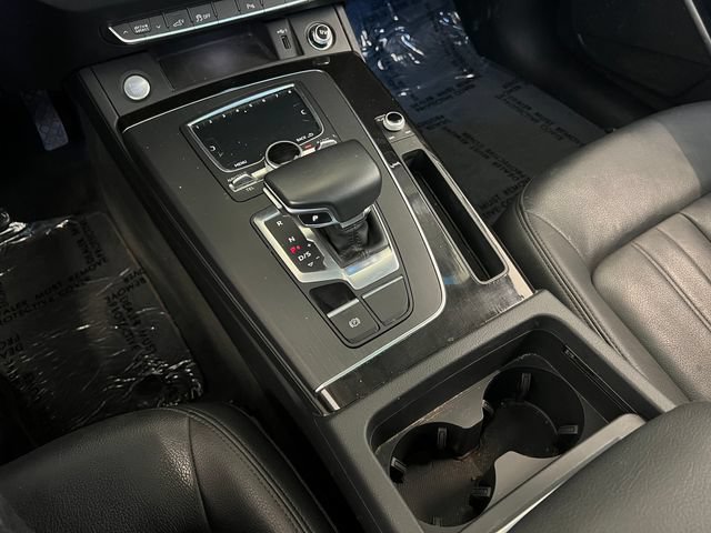 Used 2020 Audi Q5 e Premium w/ Convenience Package AWD/4WD image 22
