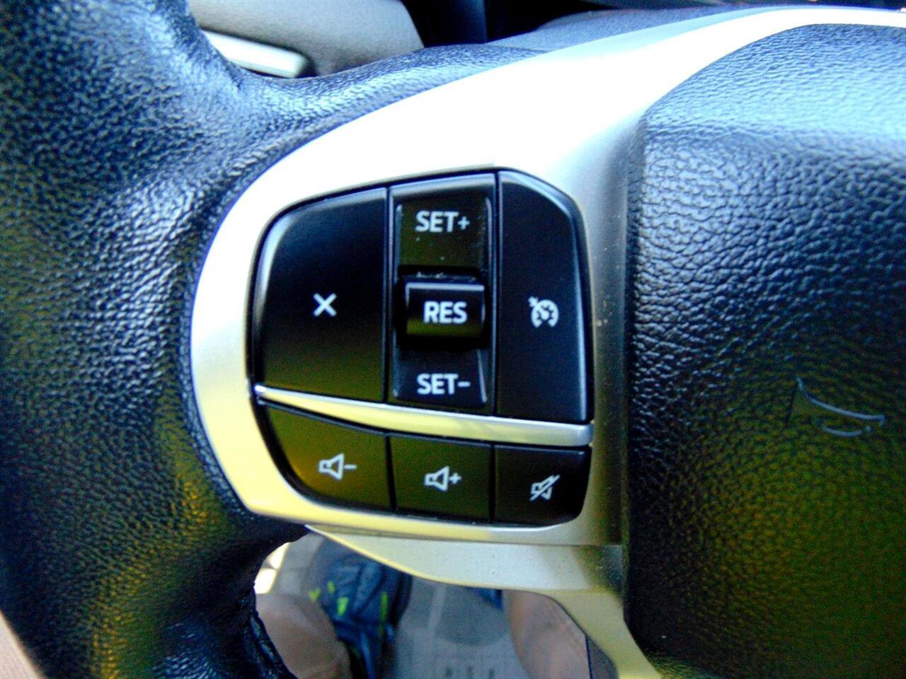 Used 2023 Ford Explorer XLT w/ Equipment Group 202A image 39