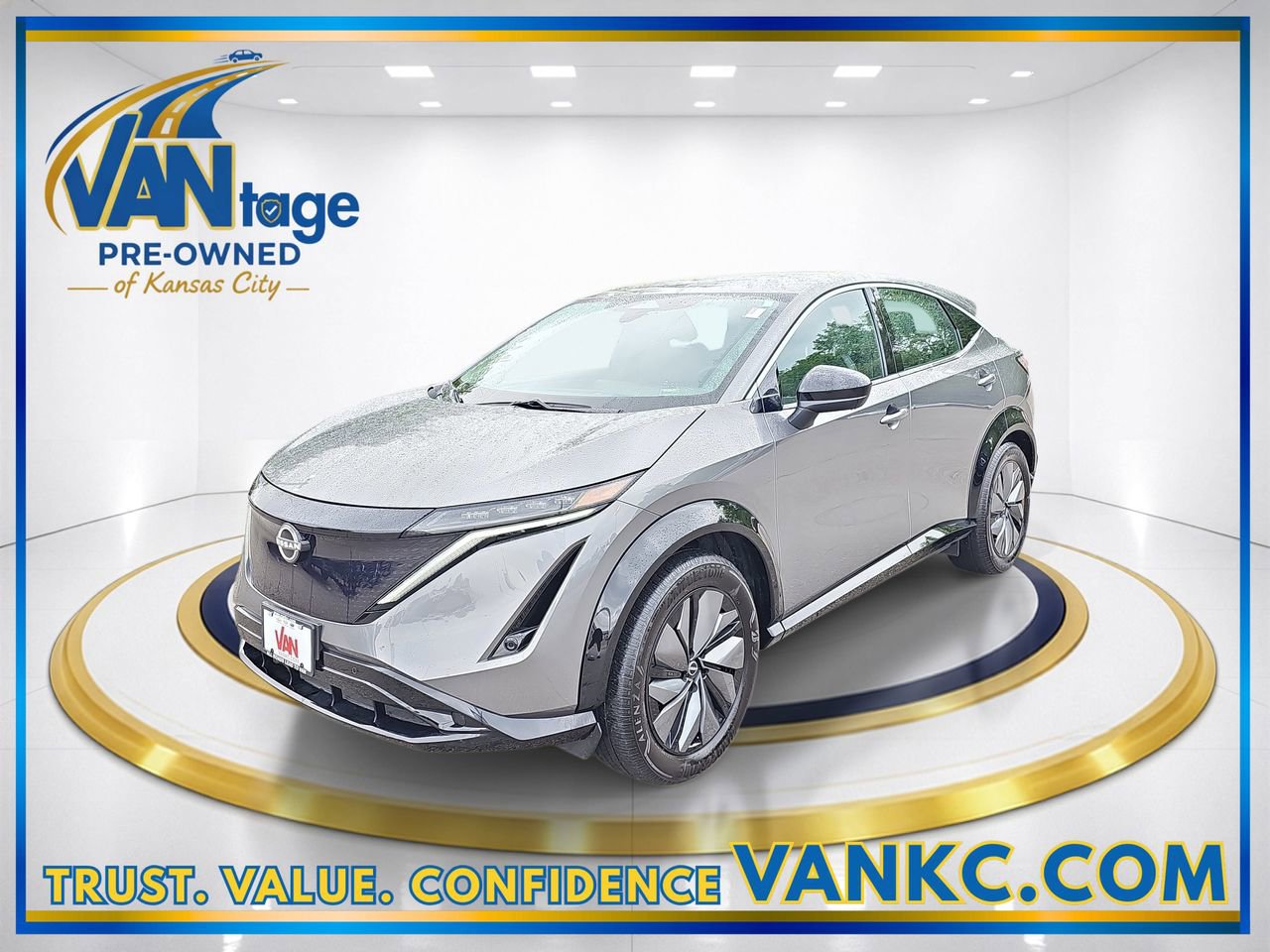 Used 2023 Nissan Ariya FWD image 1