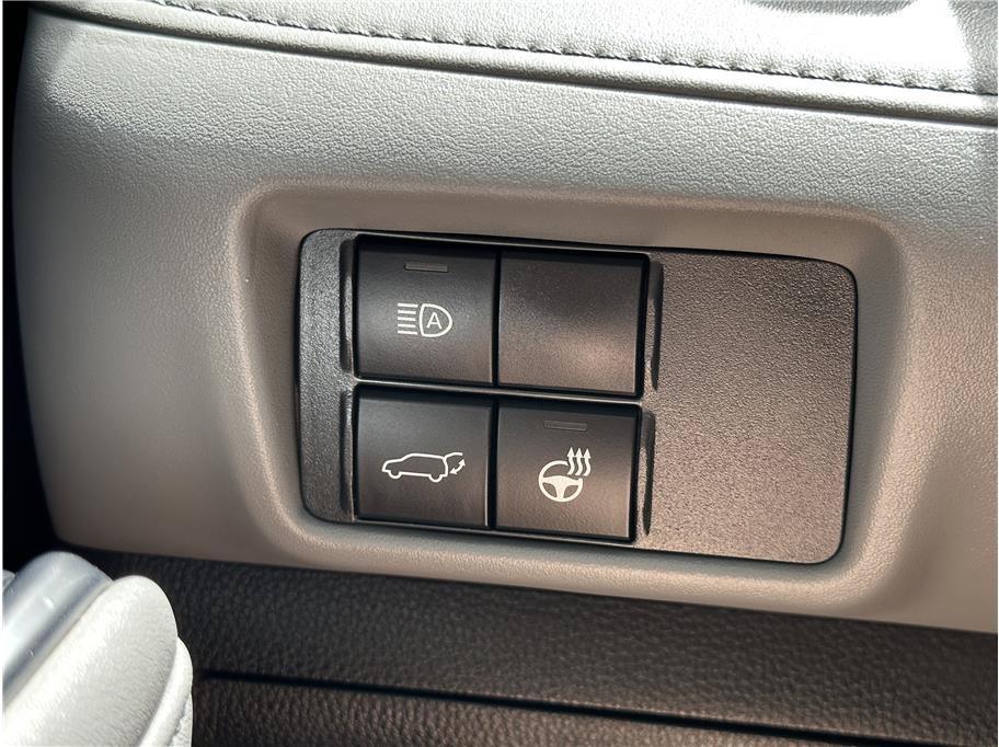 Used 2020 Toyota Highlander Limited AWD/4WD image 27