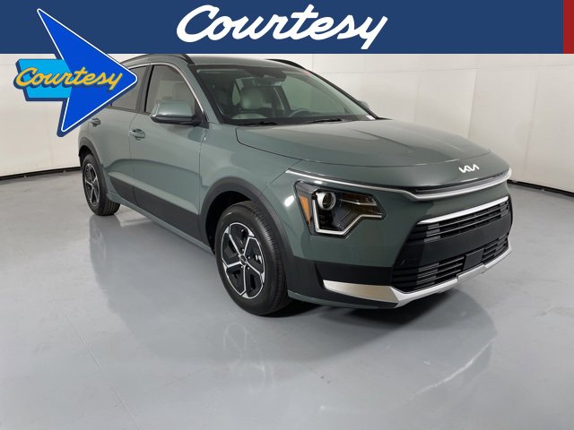 New 2025 Kia Niro EX
