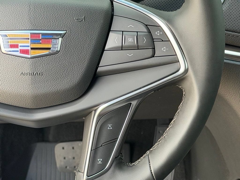 New 2026 Cadillac XT5 Luxury w/ LPO, Floor Liner Package FWD image 31