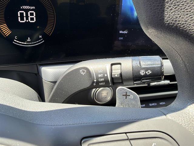 Used 2025 Hyundai Sonata SEL FWD image 24