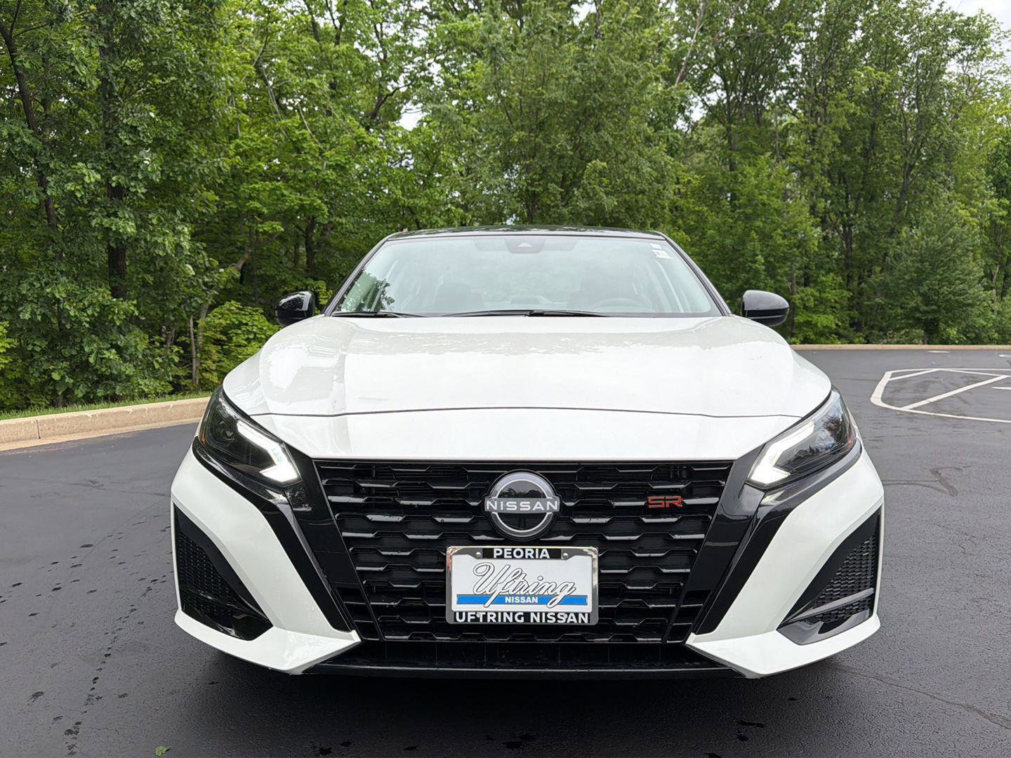 New 2026 Nissan Altima 2.5 SR w/ SR Midnight Edition Package FWD image 8