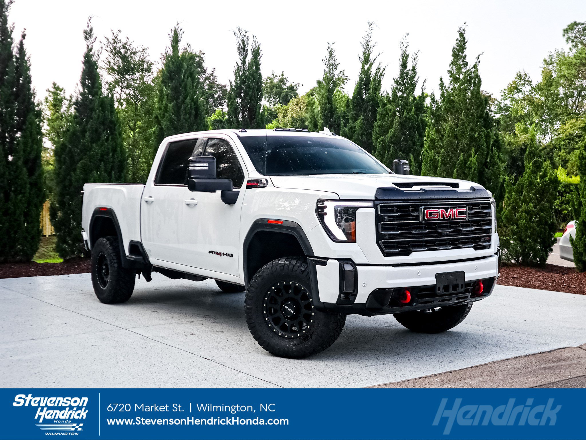 Used 2024 GMC Sierra 2500 AT4 w/ Technology Package