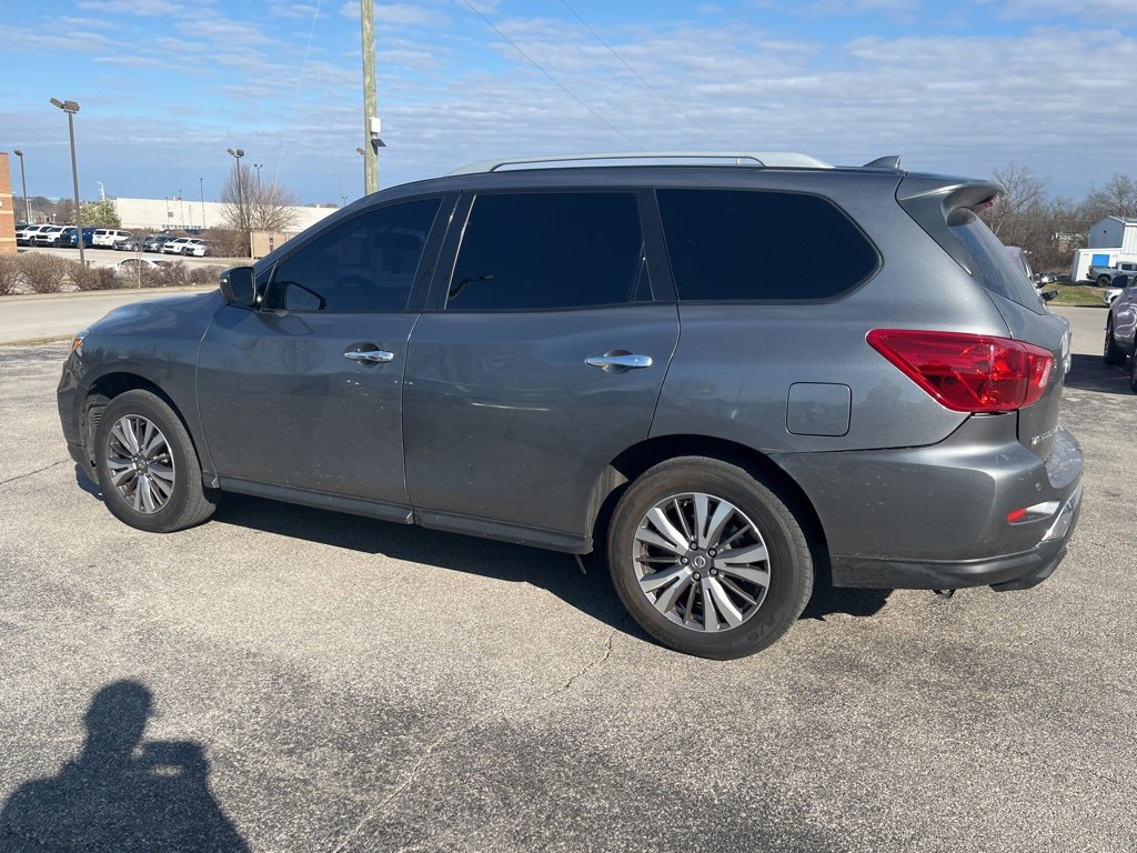 Used 2020 Nissan Pathfinder SV image 7