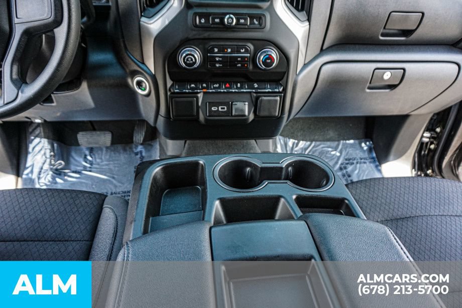 Used 2024 Chevrolet Silverado 1500 Custom Trail Boss w/ Dark Appearance Package AWD/4WD image 39