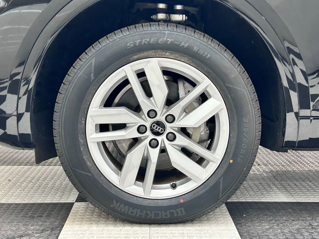 Used 2023 Audi Q5 2.0T Premium w/ Convenience Package AWD/4WD image 8
