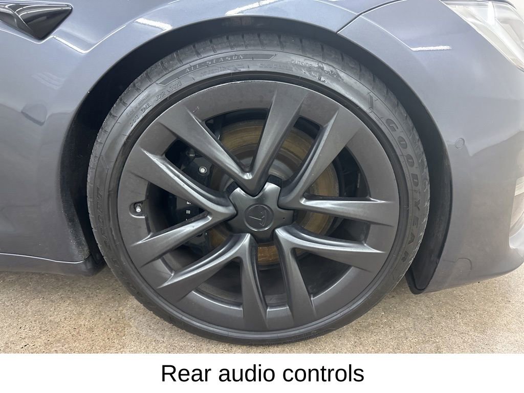 Used 2021 Tesla Model S Plaid image 14