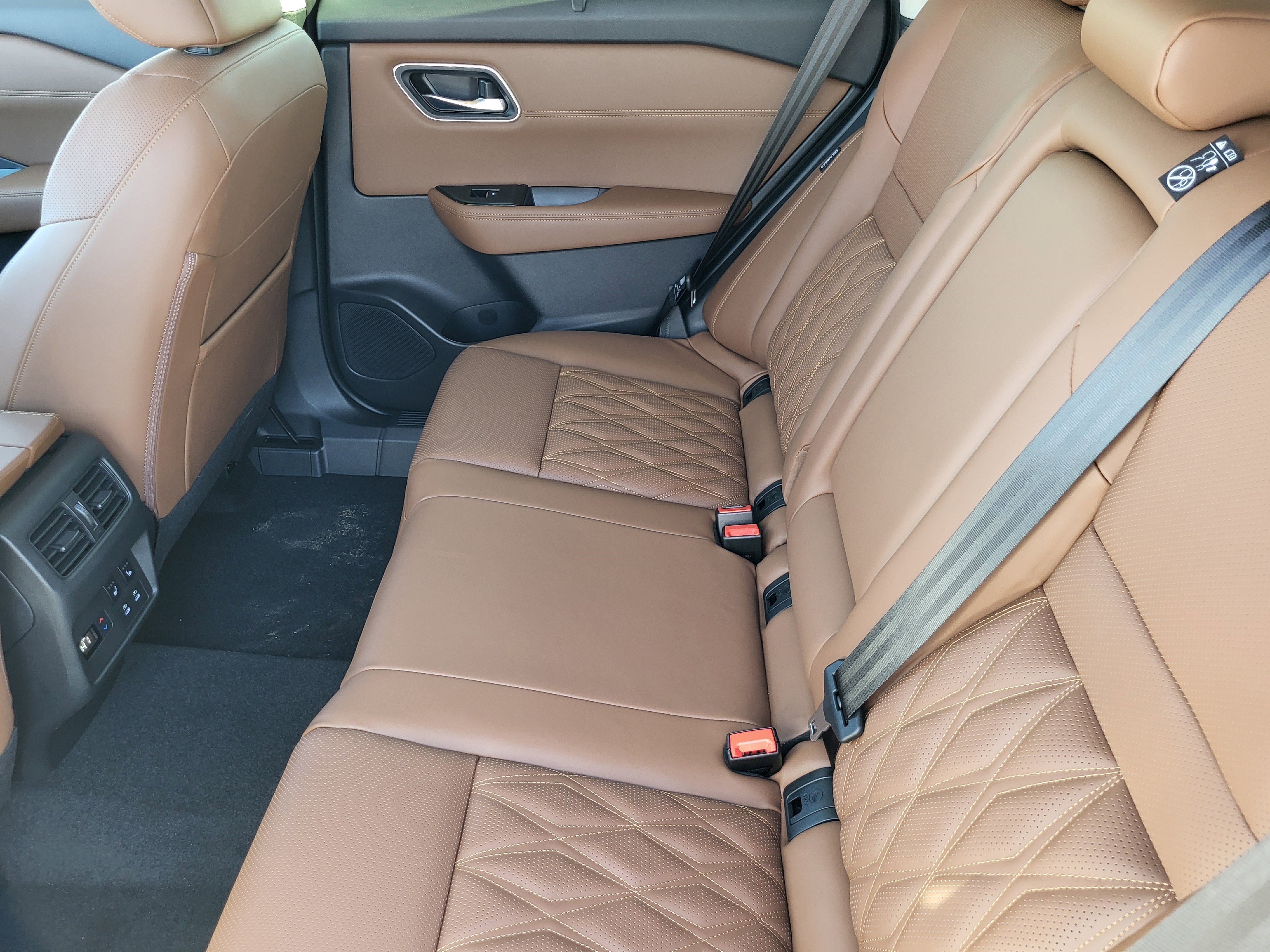 New 2026 Nissan Rogue Platinum w/ Platinum Premium Package image 14