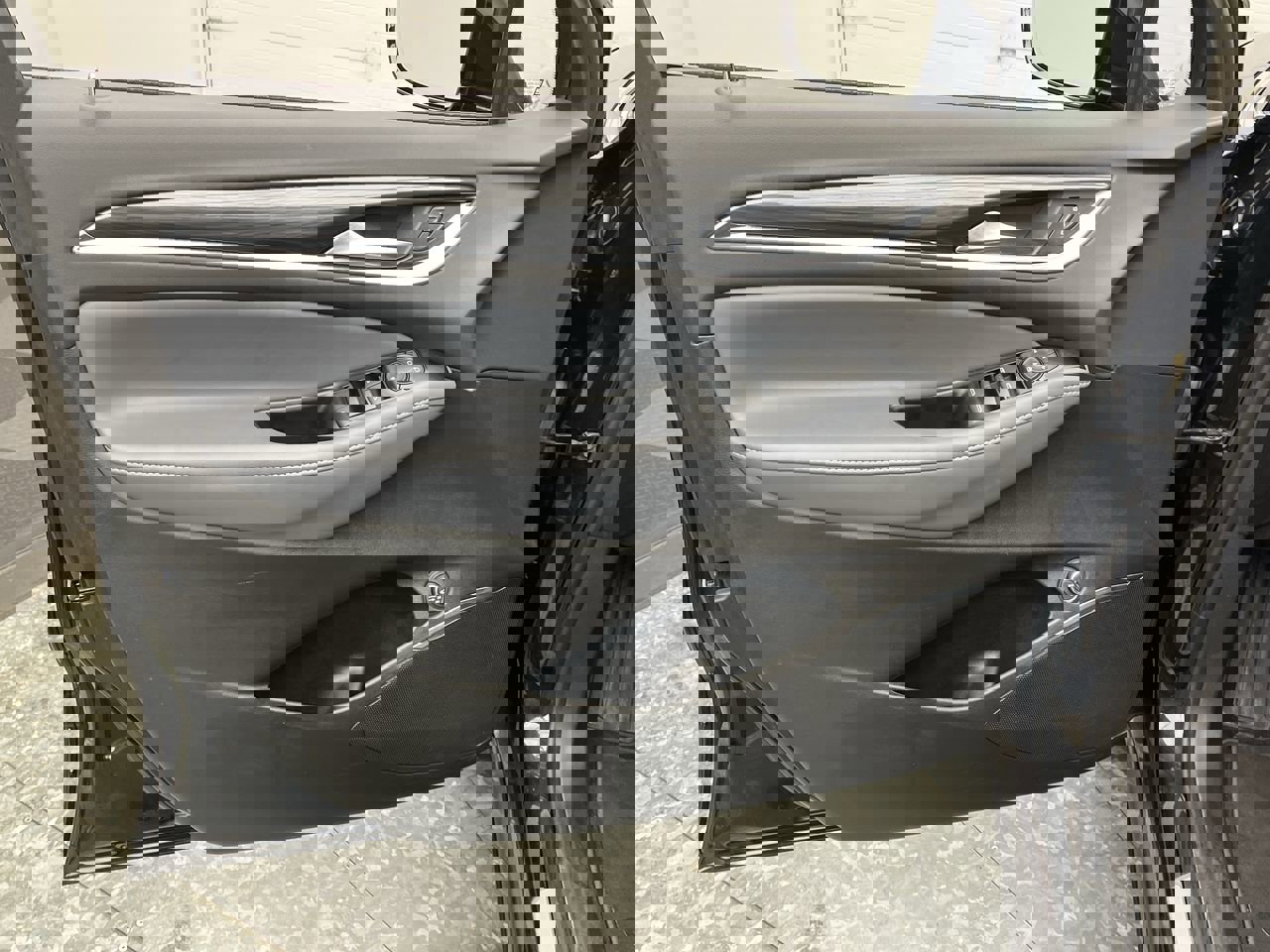 Certified 2023 Buick Enclave Essence w/ Experience Buick Package image 8