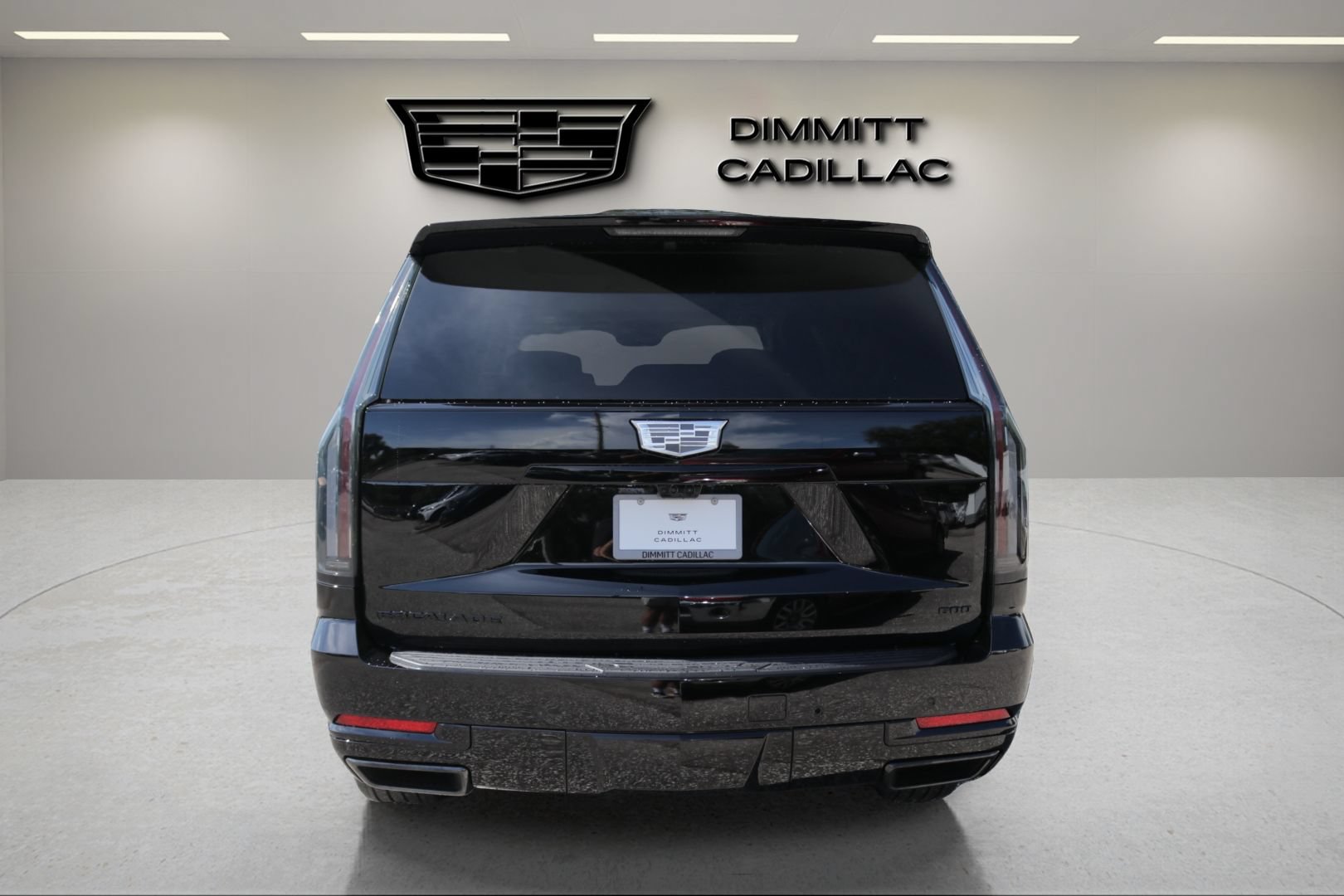New 2026 Cadillac Escalade ESV Platinum Sport w/ LPO, ONYX Package AWD/4WD image 6