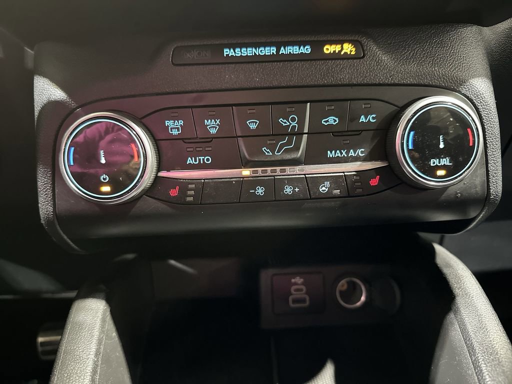Used 2024 Ford Escape ST-Line image 16