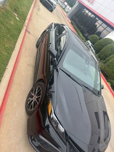 Used 2021 Toyota Camry SE FWD image 3