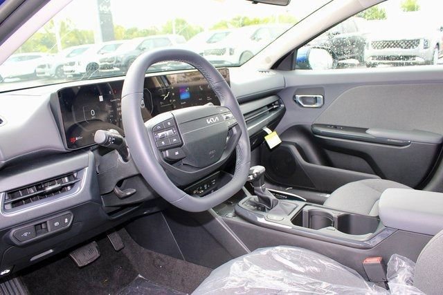 New 2025 Kia K4 EX image 12