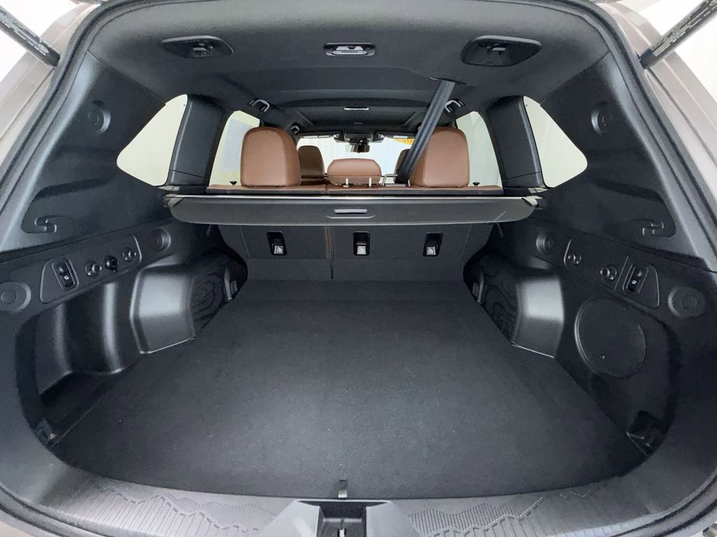 Certified 2025 Subaru Forester Touring AWD/4WD image 18