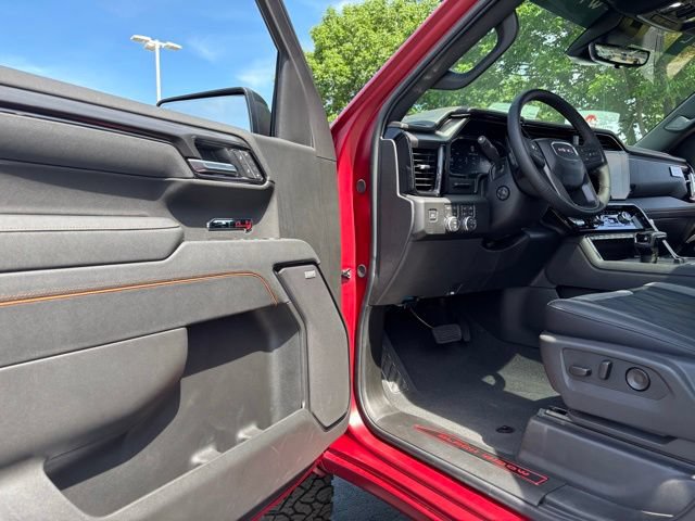 New 2026 GMC Sierra 1500 AT4 w/ AT4 Premium Package AWD/4WD image 17