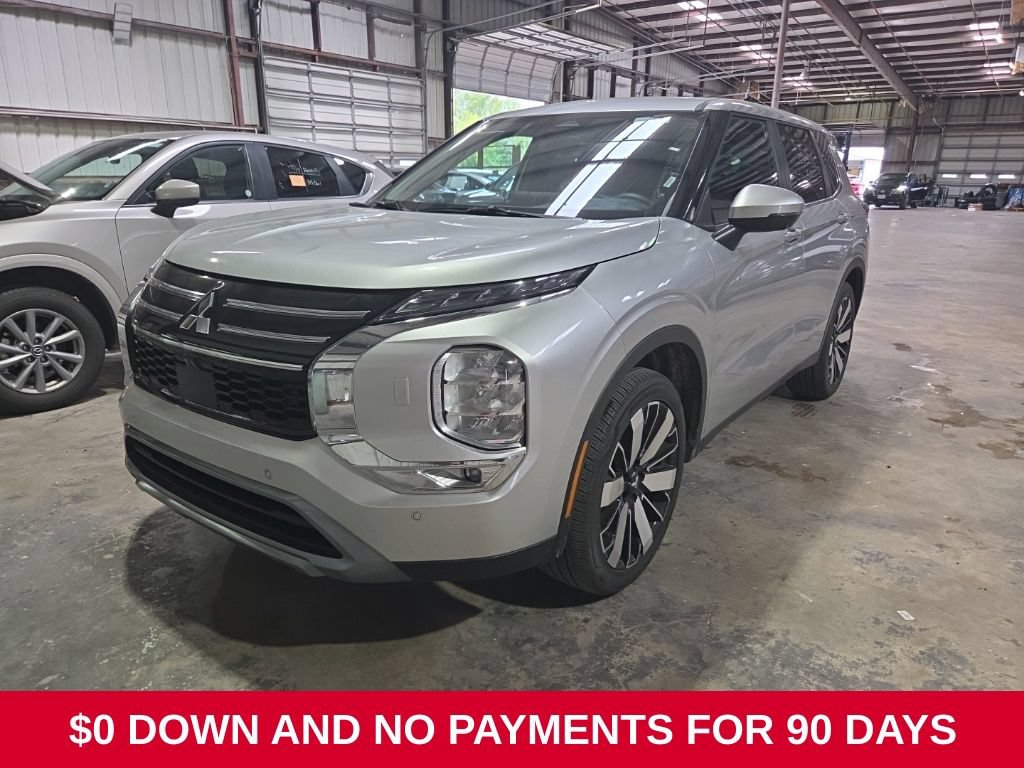 Used 2025 Mitsubishi Outlander SE