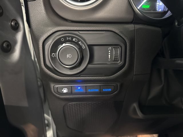 Used 2023 Jeep Wrangler Unlimited Rubicon 4xe w/ Cold Weather Group AWD/4WD image 37