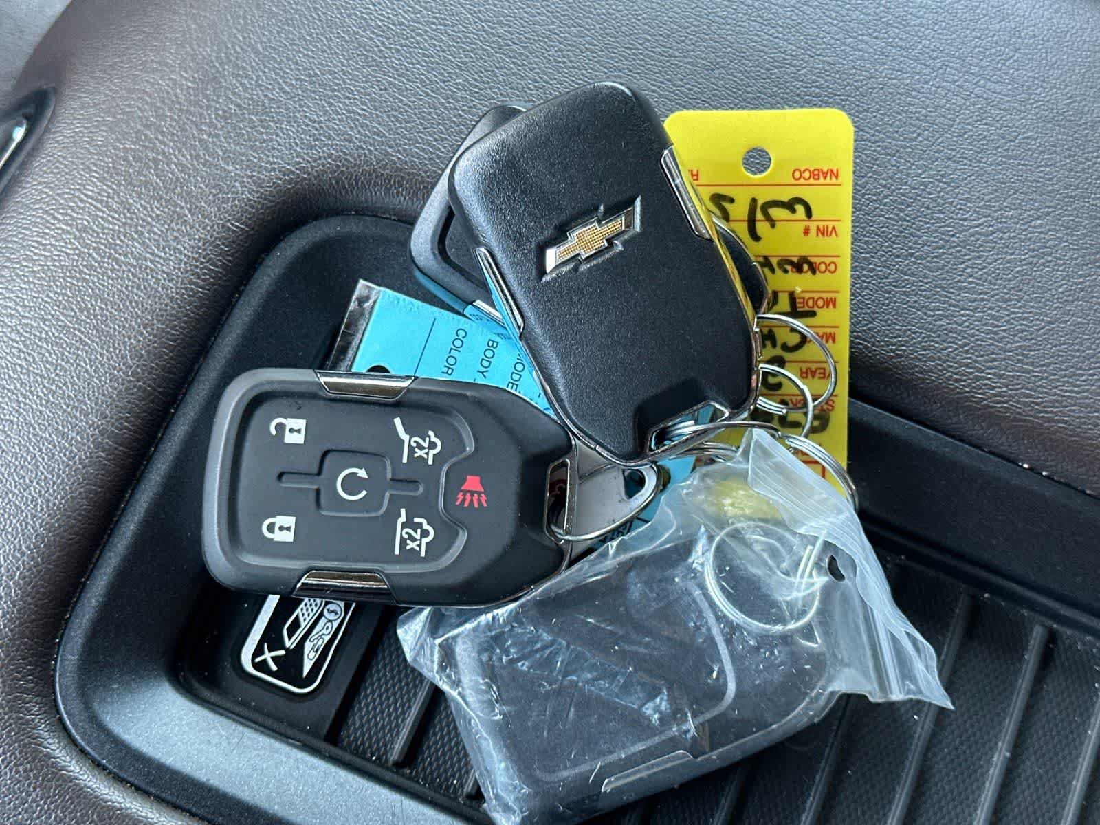Used 2020 Chevrolet Tahoe Premier w/ Premier 6.2L Value Package AWD/4WD image 31