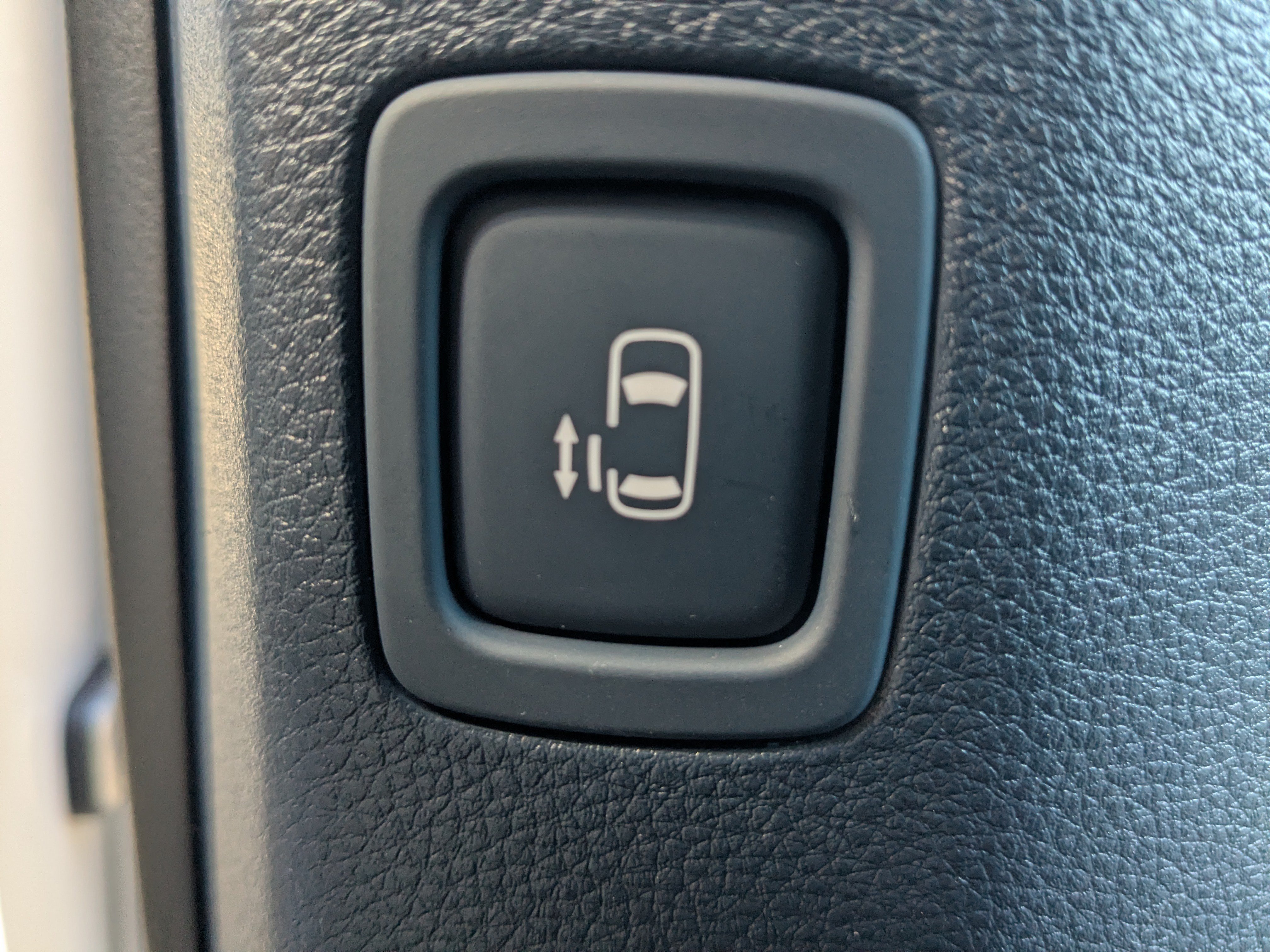 New 2026 Kia Carnival EX FWD image 19