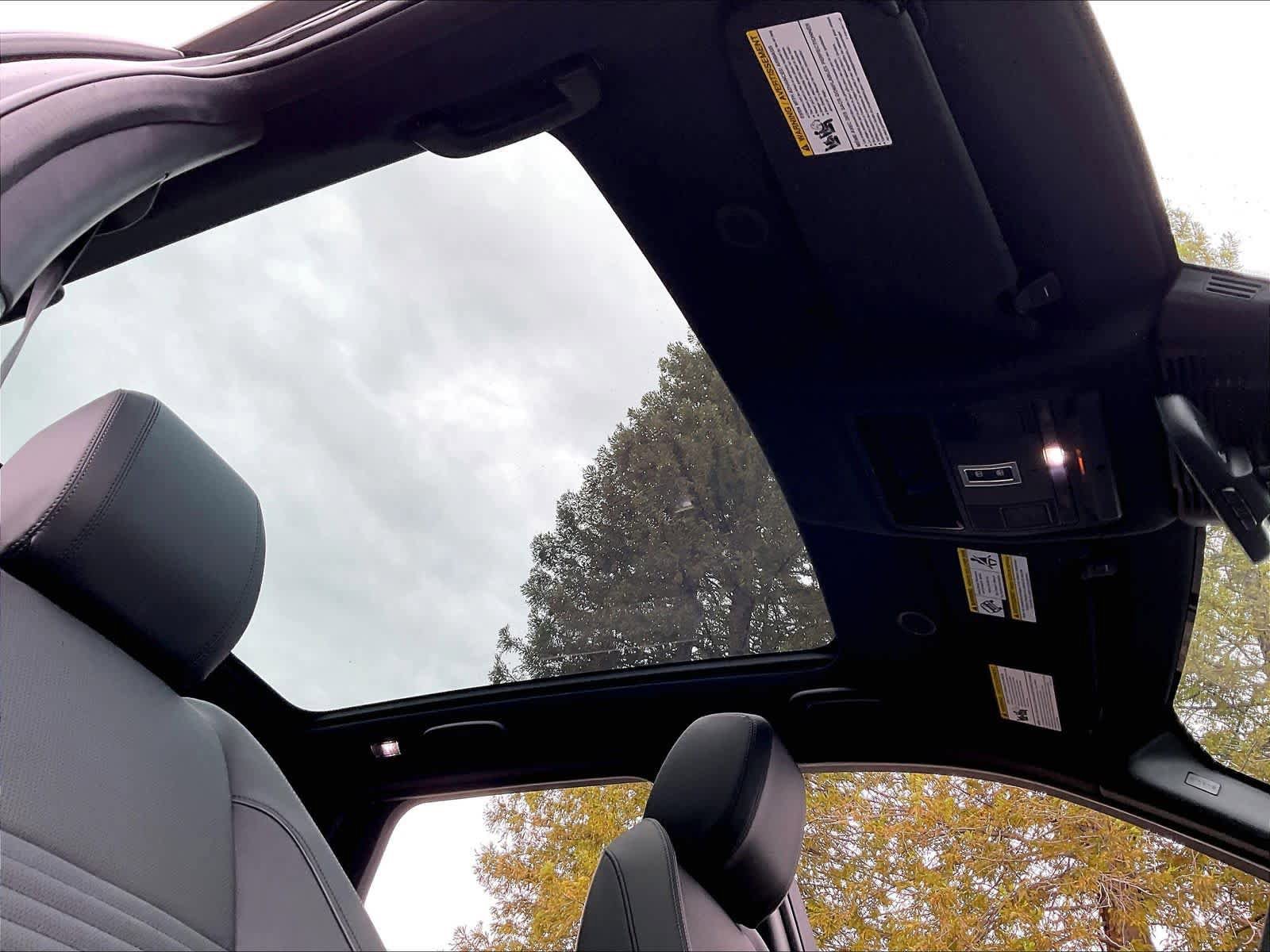 New 2026 Land Rover Discovery Sport Landmark AWD/4WD image 29