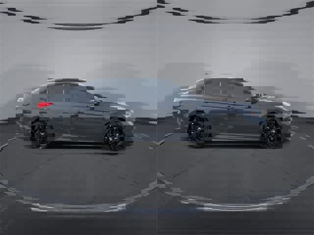 Used 2025 Toyota Camry SE image 9