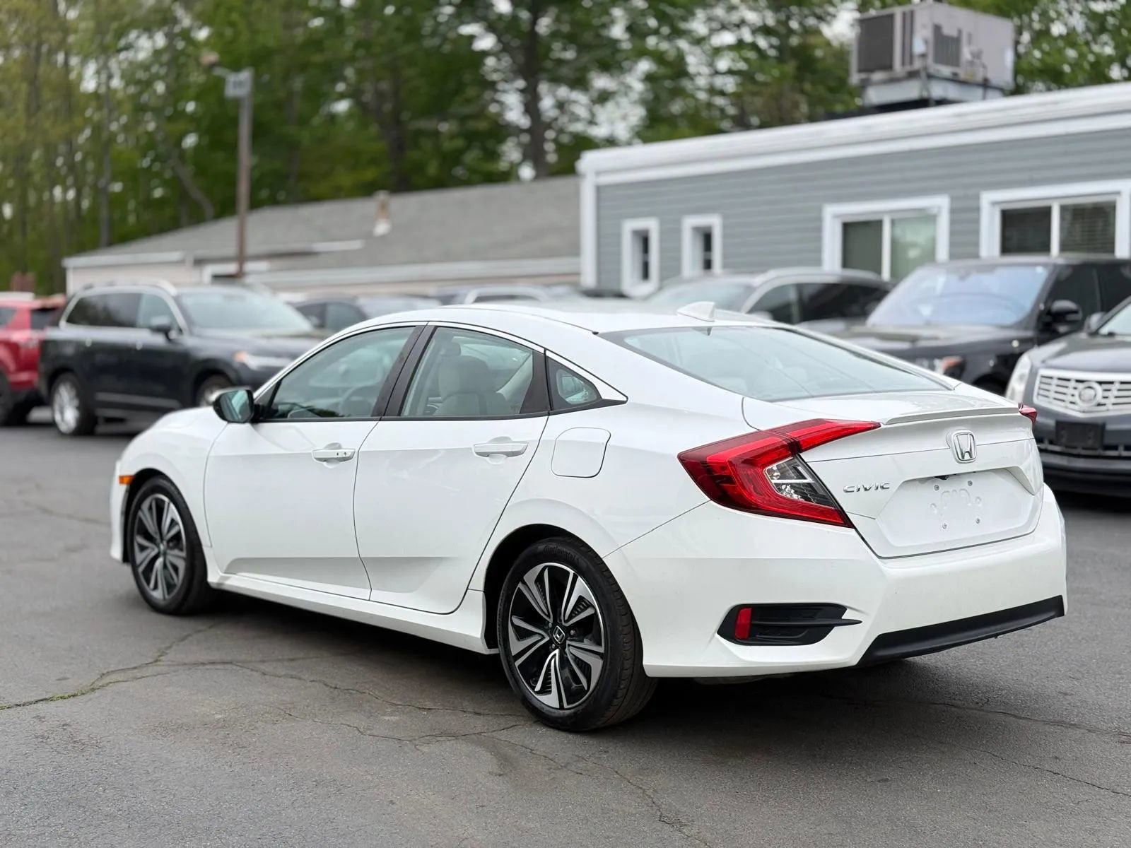 Used 2016 Honda Civic EX-L image 6