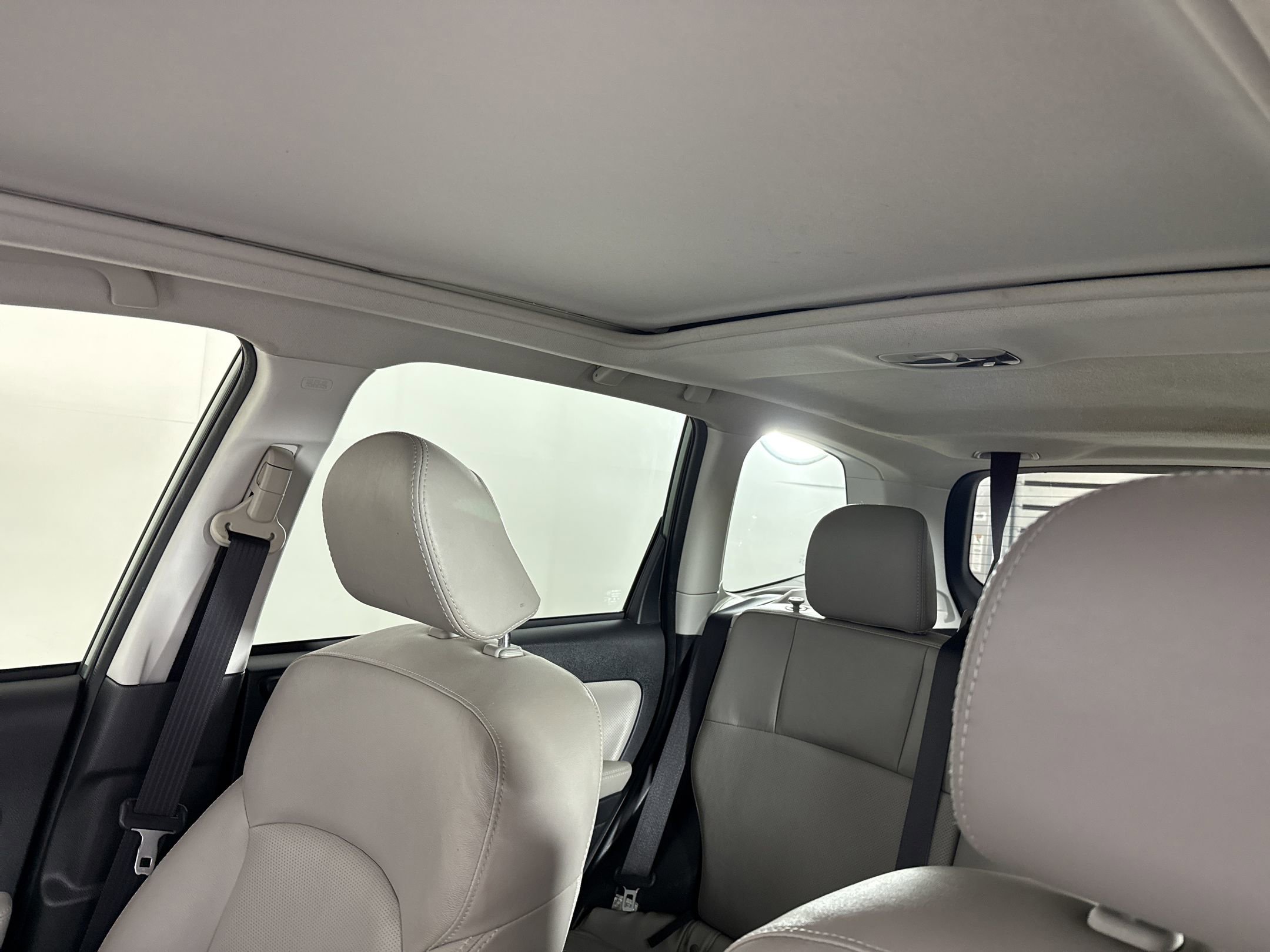 Used 2015 Subaru Forester 2.5i Touring w/ Eyesight & Navigation System AWD/4WD image 23