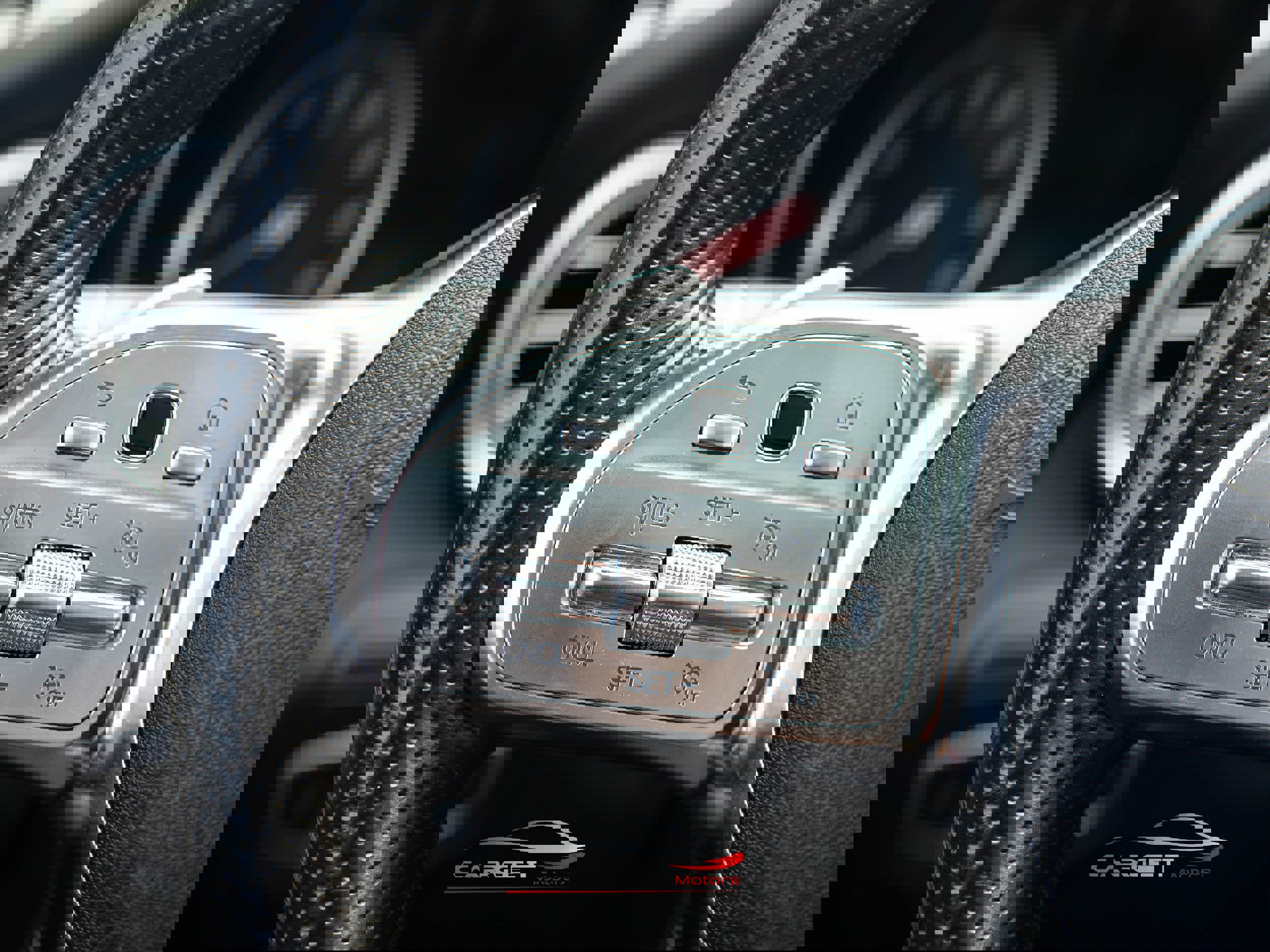 Used 2021 Mercedes-Benz GLC 300 4MATIC w/ AMG Line image 29