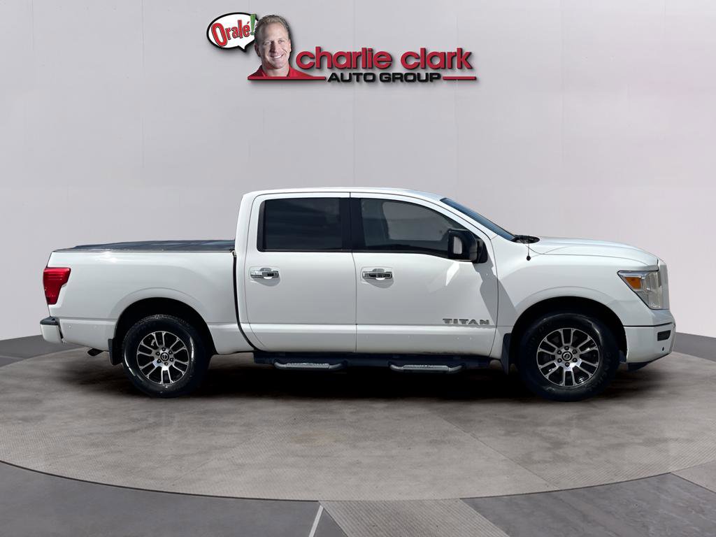Used 2021 Nissan Titan SV w/ SV Convenience Package RWD image 6