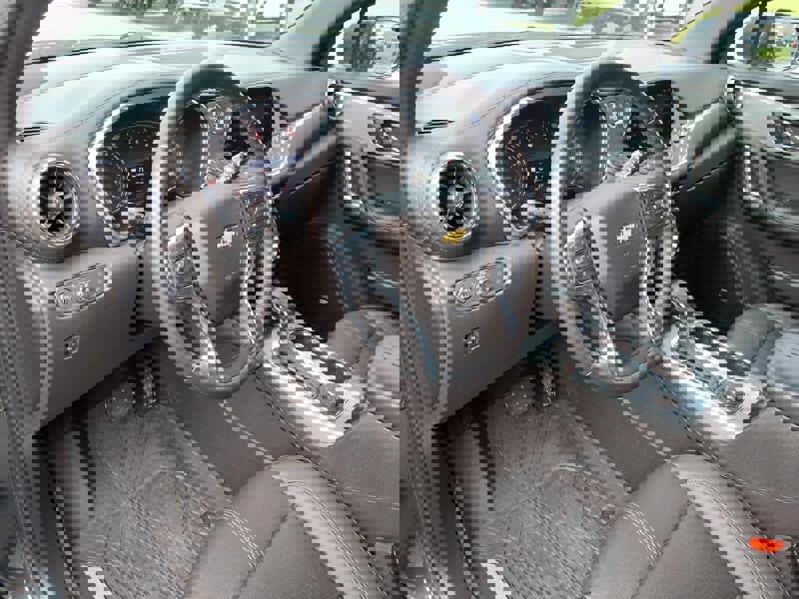 Used 2019 Chevrolet Blazer LT w/ Sound & Technology Package image 23