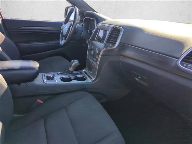 Used 2019 Jeep Grand Cherokee Laredo image 22