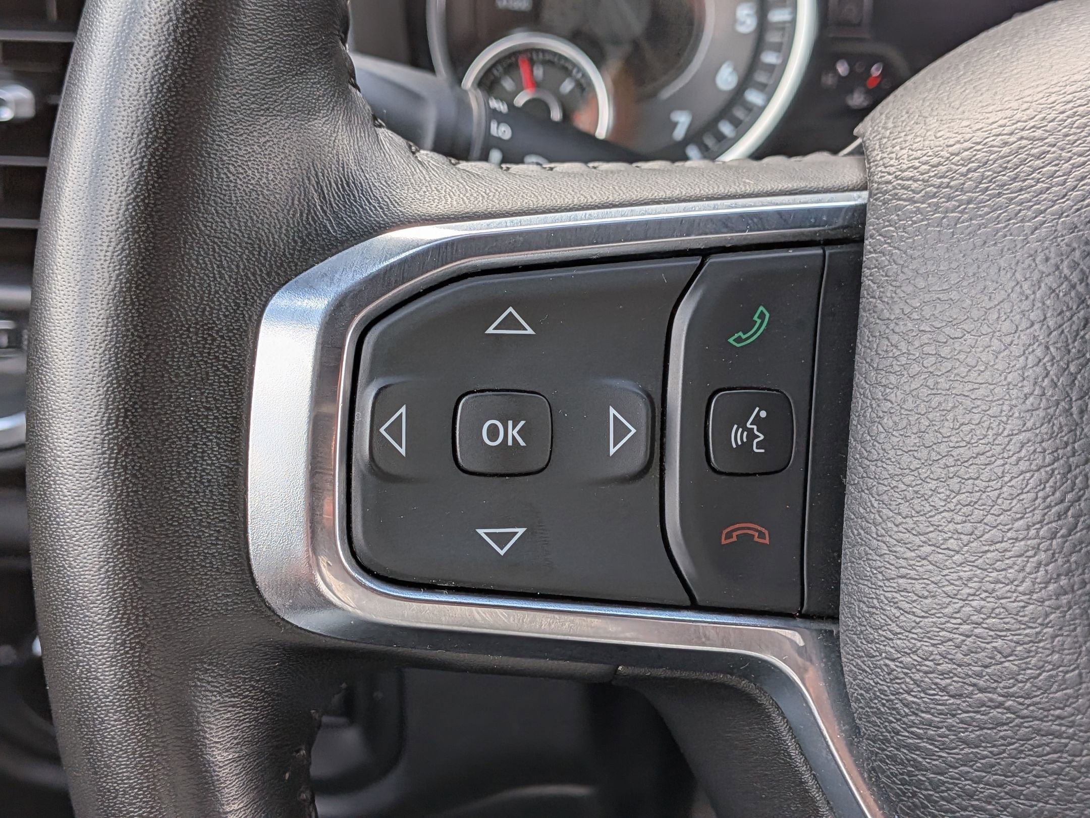 Used 2024 RAM 1500 Laramie image 19