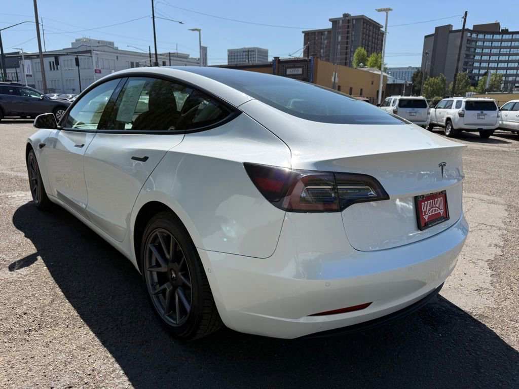 Used 2021 Tesla Model 3 Standard Range Plus RWD image 5