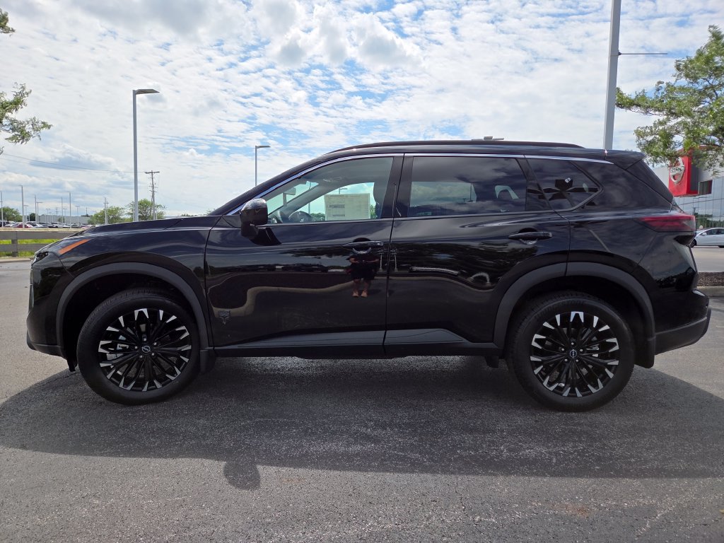 New 2026 Nissan Rogue Dark Armor AWD/4WD image 12