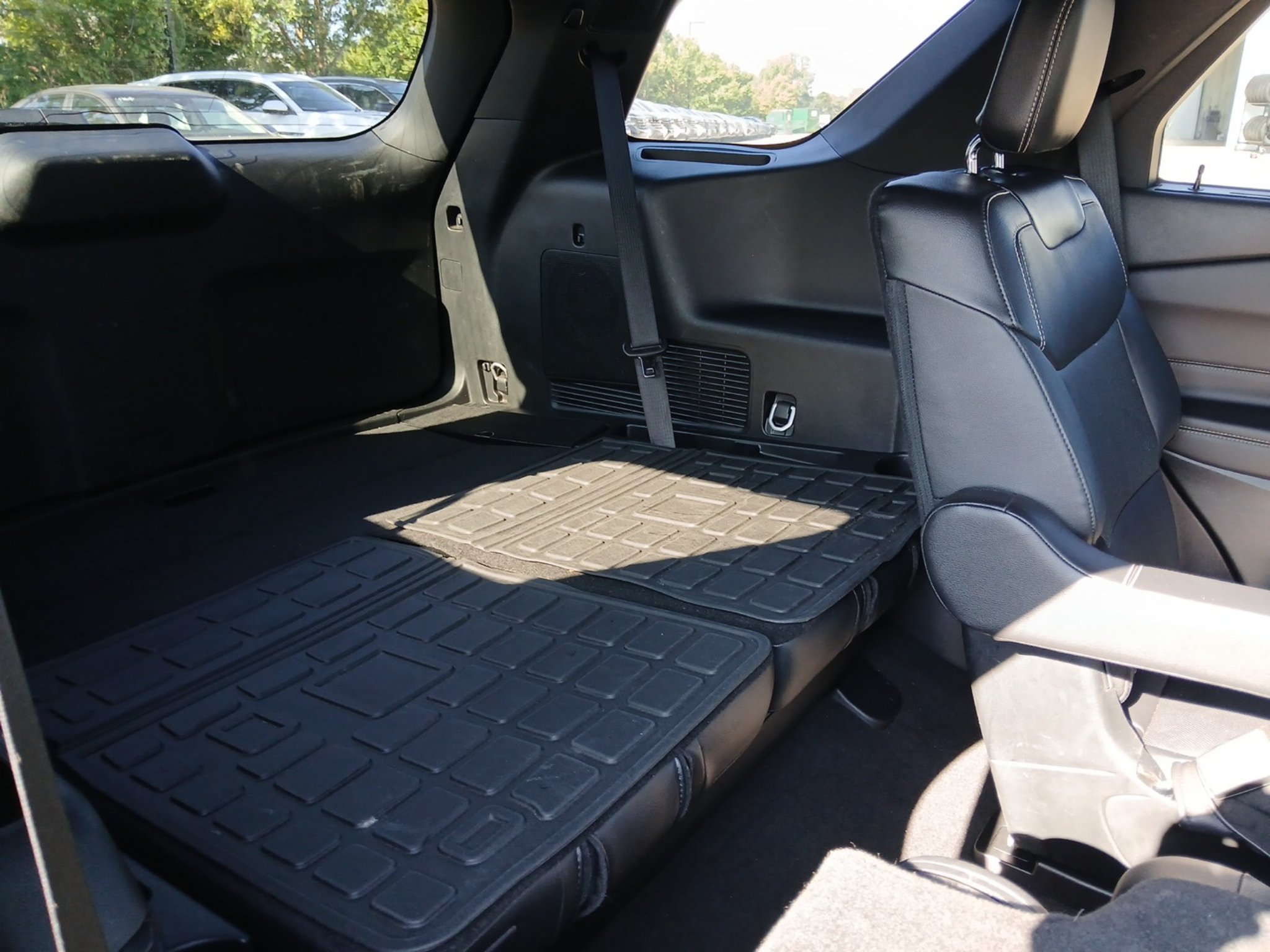 Used 2023 Ford Explorer ST w/ Equipment Group 401A AWD/4WD image 24