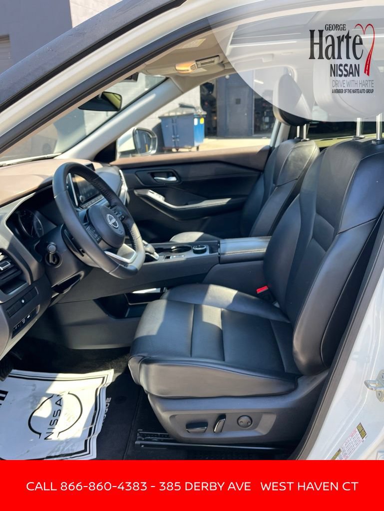 Certified 2023 Nissan Rogue SV w/ SV Premium B Package AWD/4WD image 35