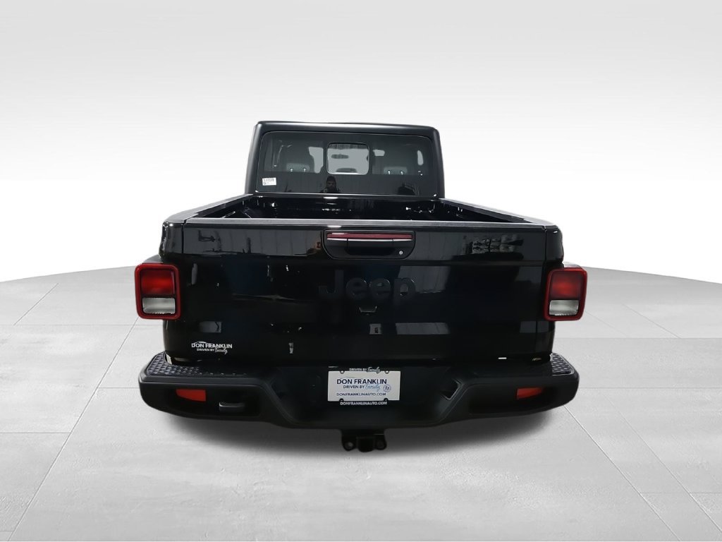 New 2026 Jeep Gladiator Sport AWD/4WD image 8