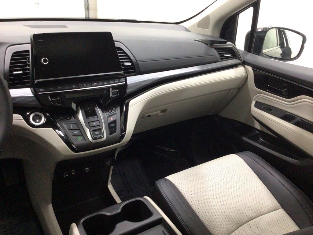 Used 2026 Honda Odyssey Elite image 37