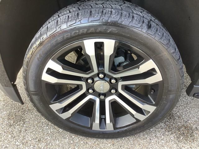 Used 2019 GMC Yukon SLT w/ Graphite Edition image 38