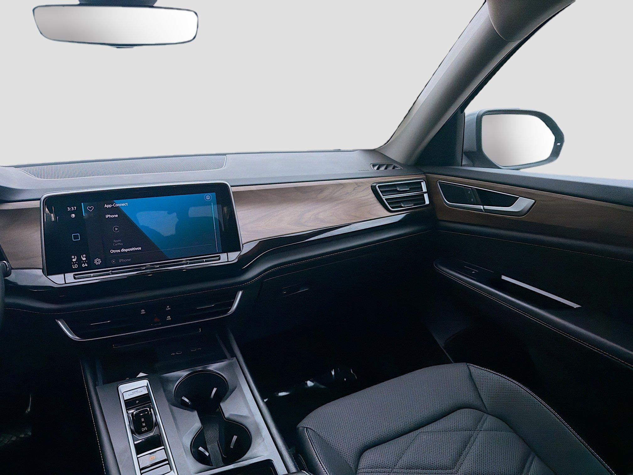 Used 2024 Volkswagen Atlas SE image 21