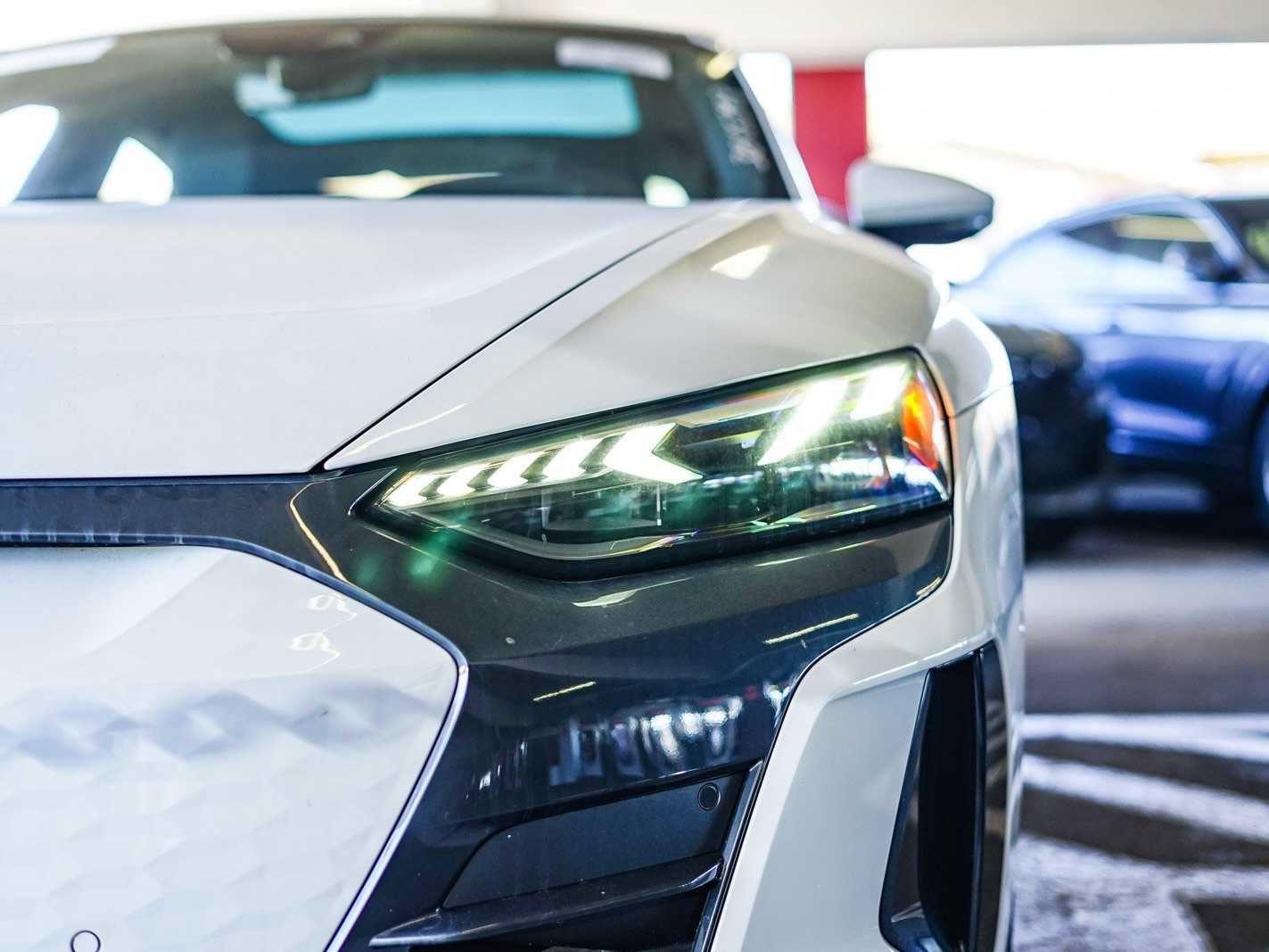 Used 2023 Audi e-tron GT Prestige w/ Prestige Package image 7