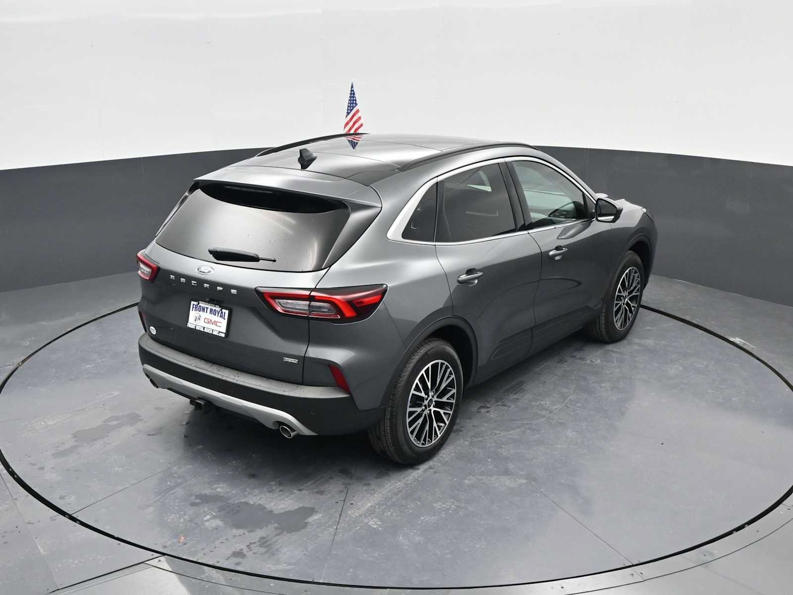 Used 2025 Ford Escape SE w/ PHEV Premium Package image 35