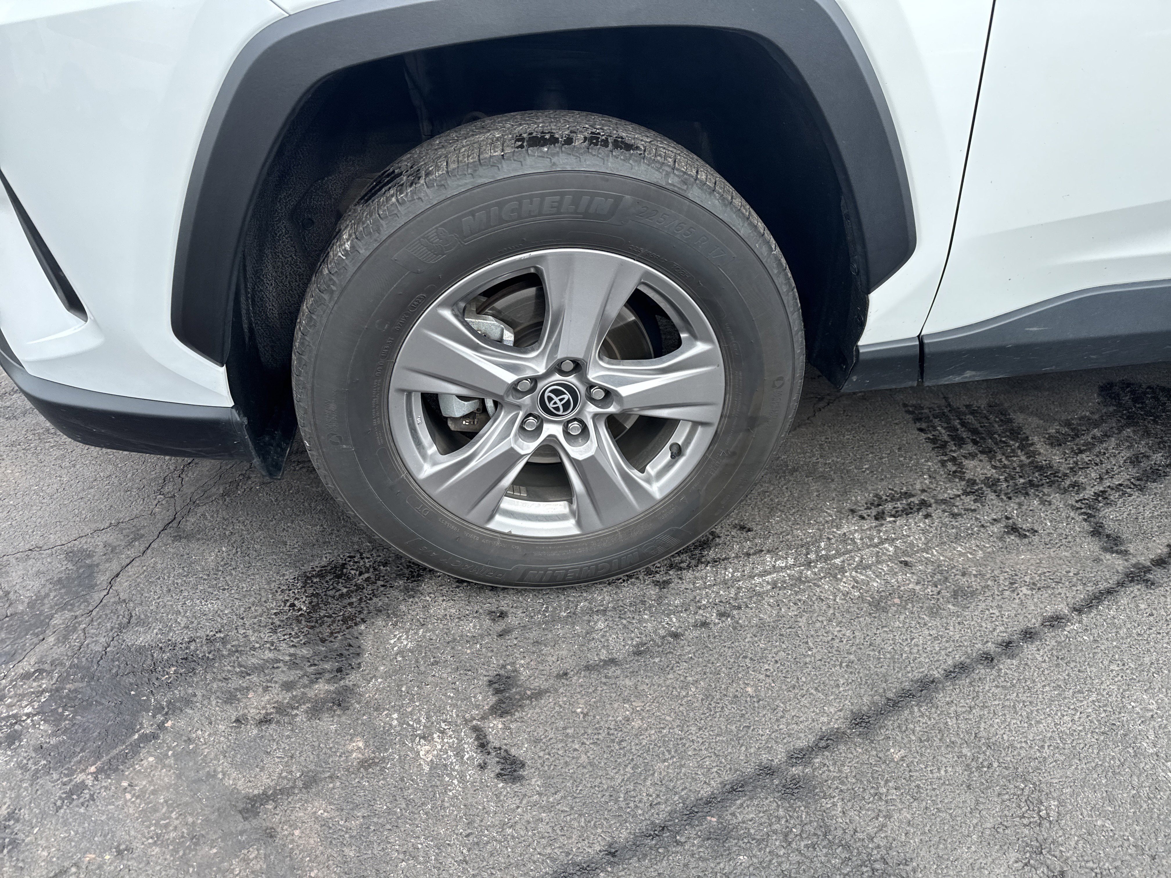 Used 2023 Toyota RAV4 XLE image 11