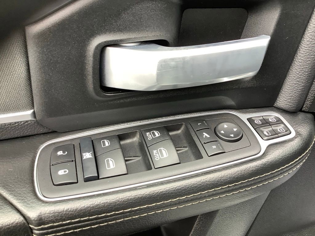 Used 2024 RAM 3500 Big Horn AWD/4WD image 14