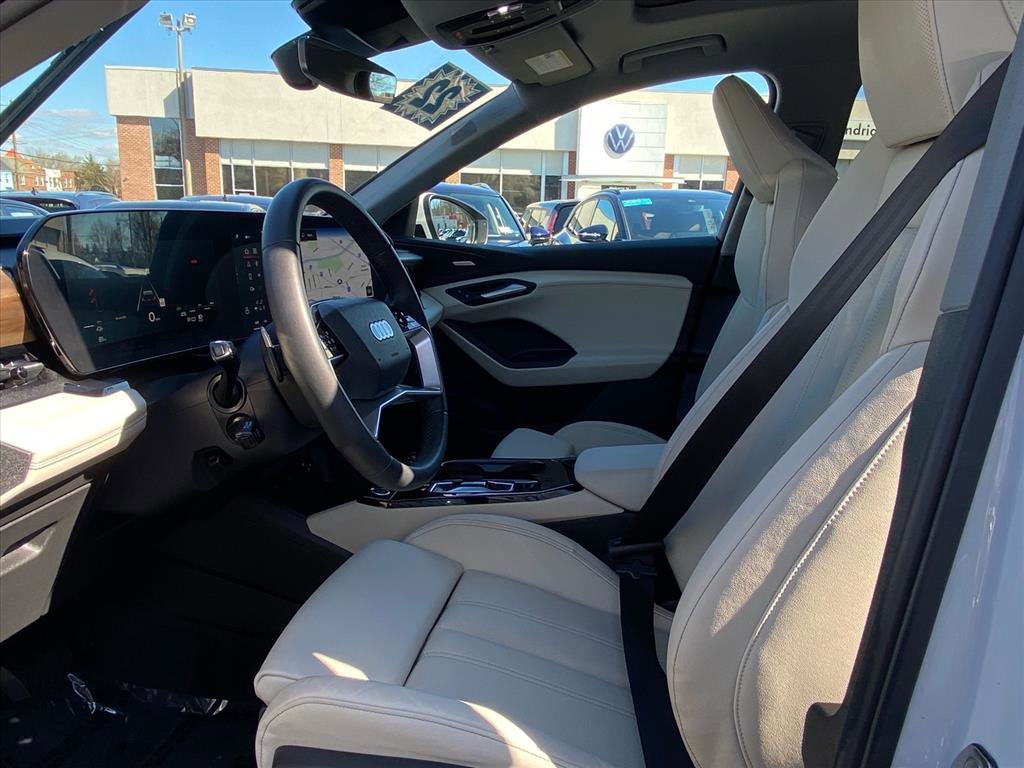 Used 2025 Audi Q6 e-tron Prestige AWD/4WD image 11