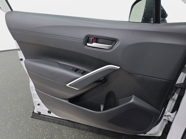 Certified 2023 Toyota Corolla Cross XLE w/ Convenience Package image 24