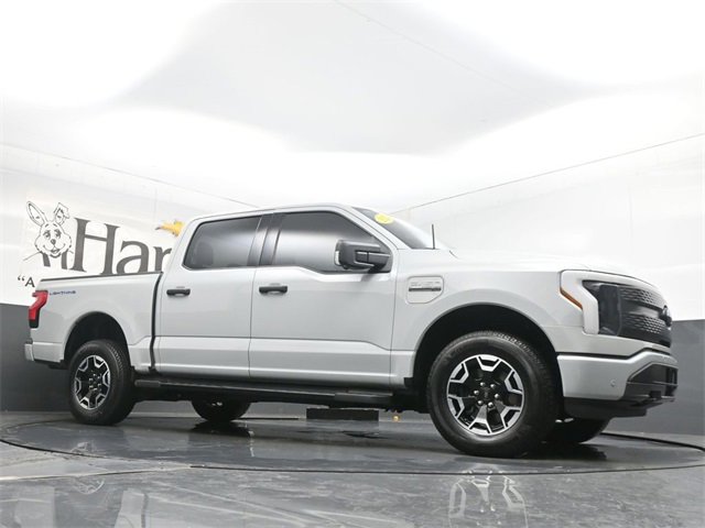 Used 2023 Ford F150 Lightning XLT image 2